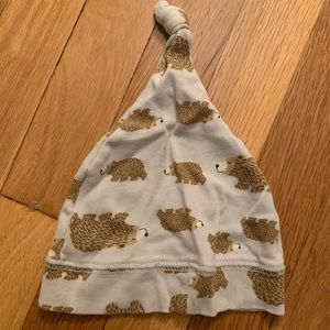 Hanna Anderson hat with bear print XS / Newborn